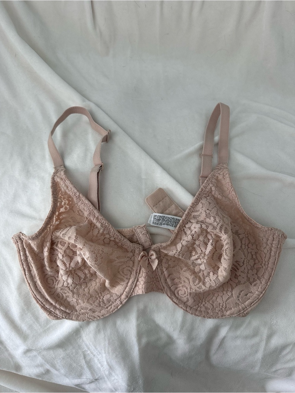 Wacoal Lace Underwire Bra in Blush Pink
